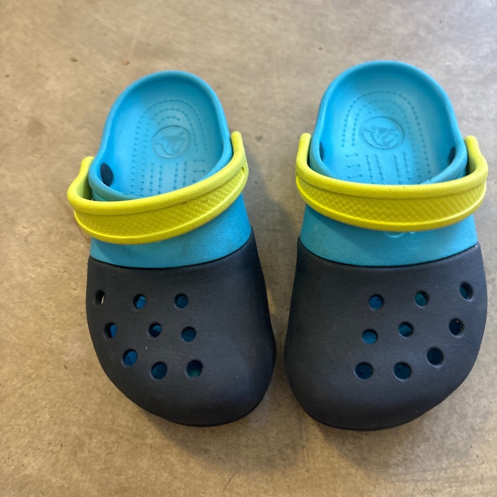 Blue neon yellow and dark blue crocs size 12t